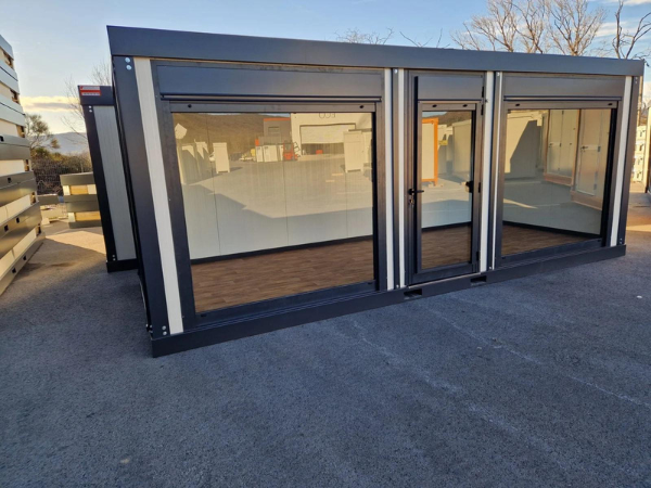 Escritório de vendas modular de contêineres FR